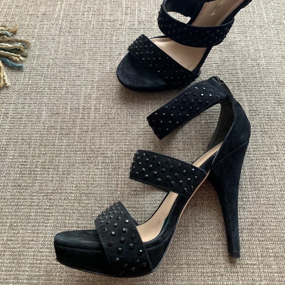 VIA SPIGA Suede Sandal - Picture 7 of 9